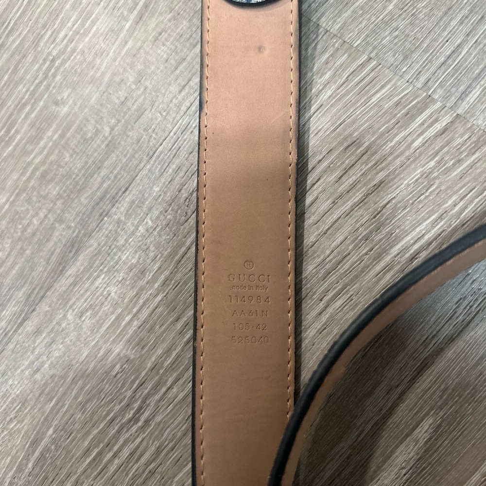 Men’s Gucci belt - Picture 3 of 3